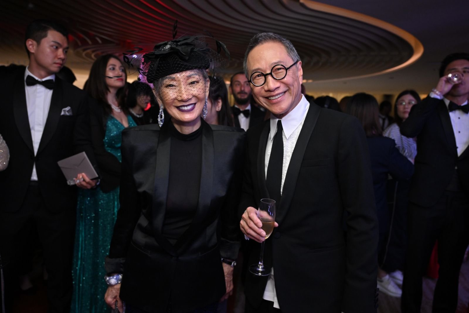 19121031-akiko-takahashi-alan-chan_cover_1600x1067