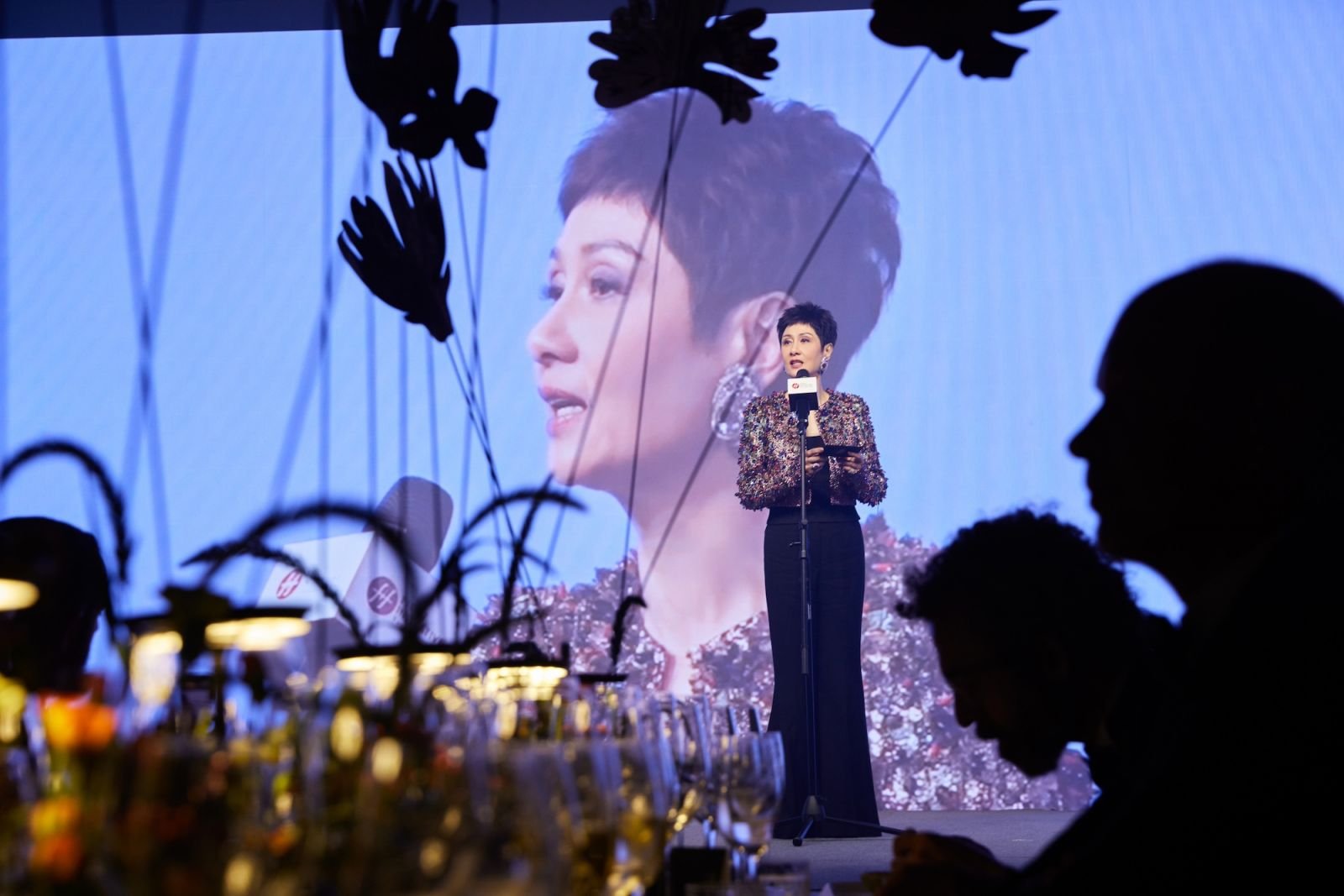 19121225-fif-founder-chairman-michelle-ong-gives-a-speech-at-dare-with-flair-gala-dinner1_cover_1600x1067