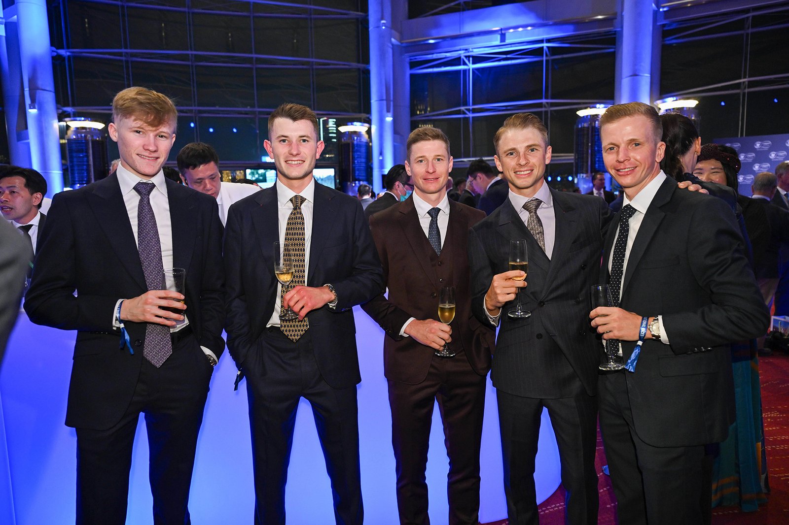 news_2025121300041_21