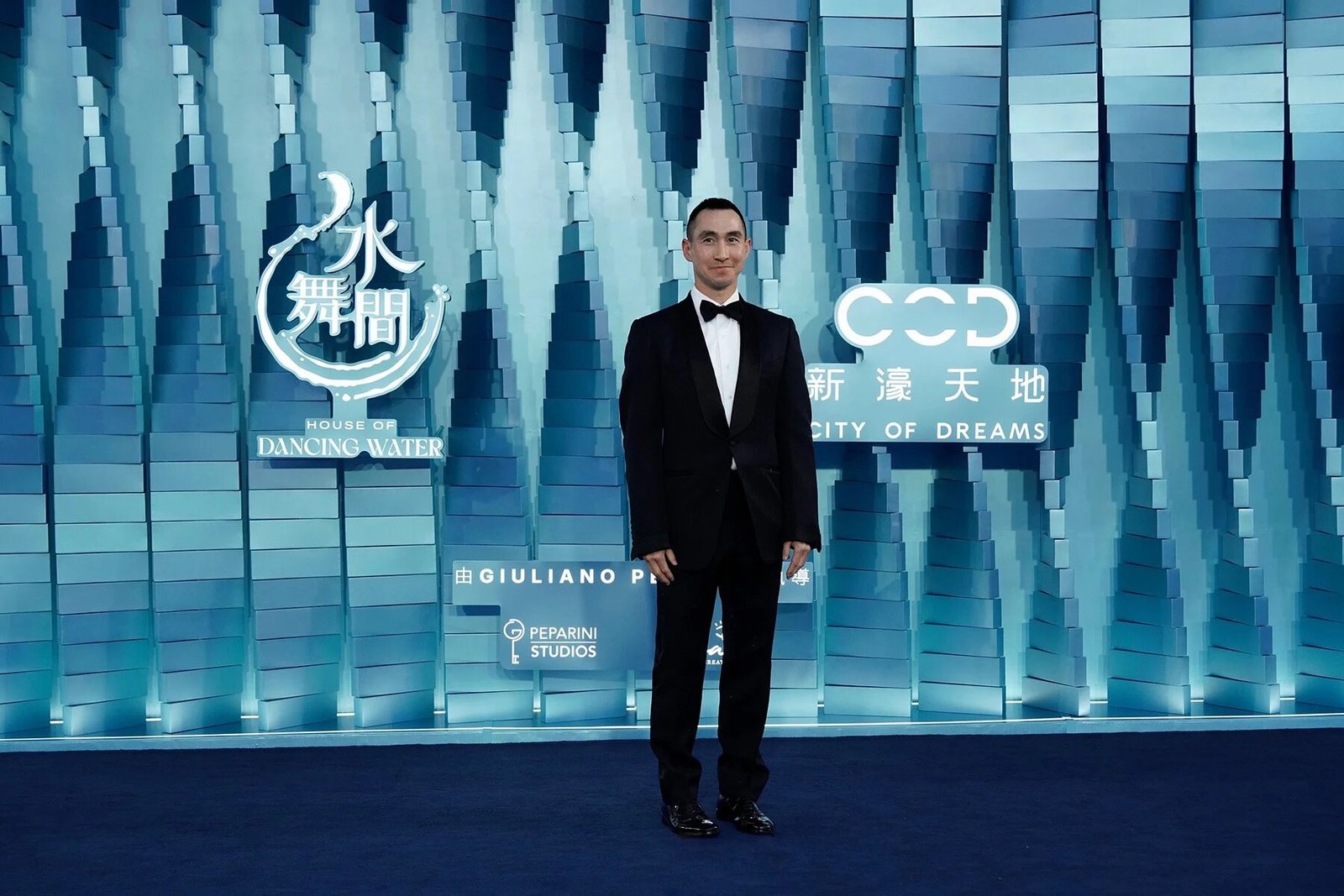 House+of+Dancing+Water+21