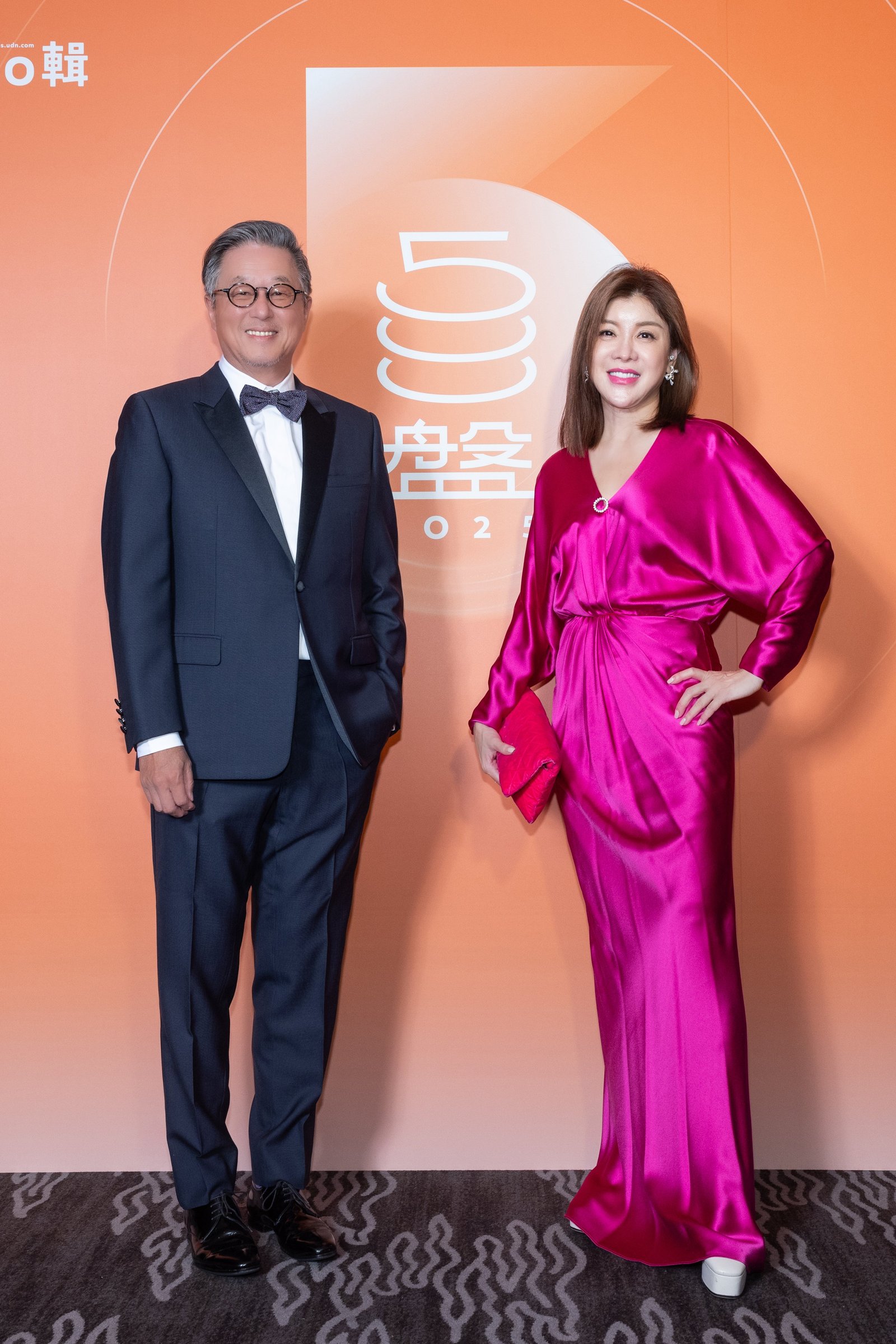 175873339735777_P33209679