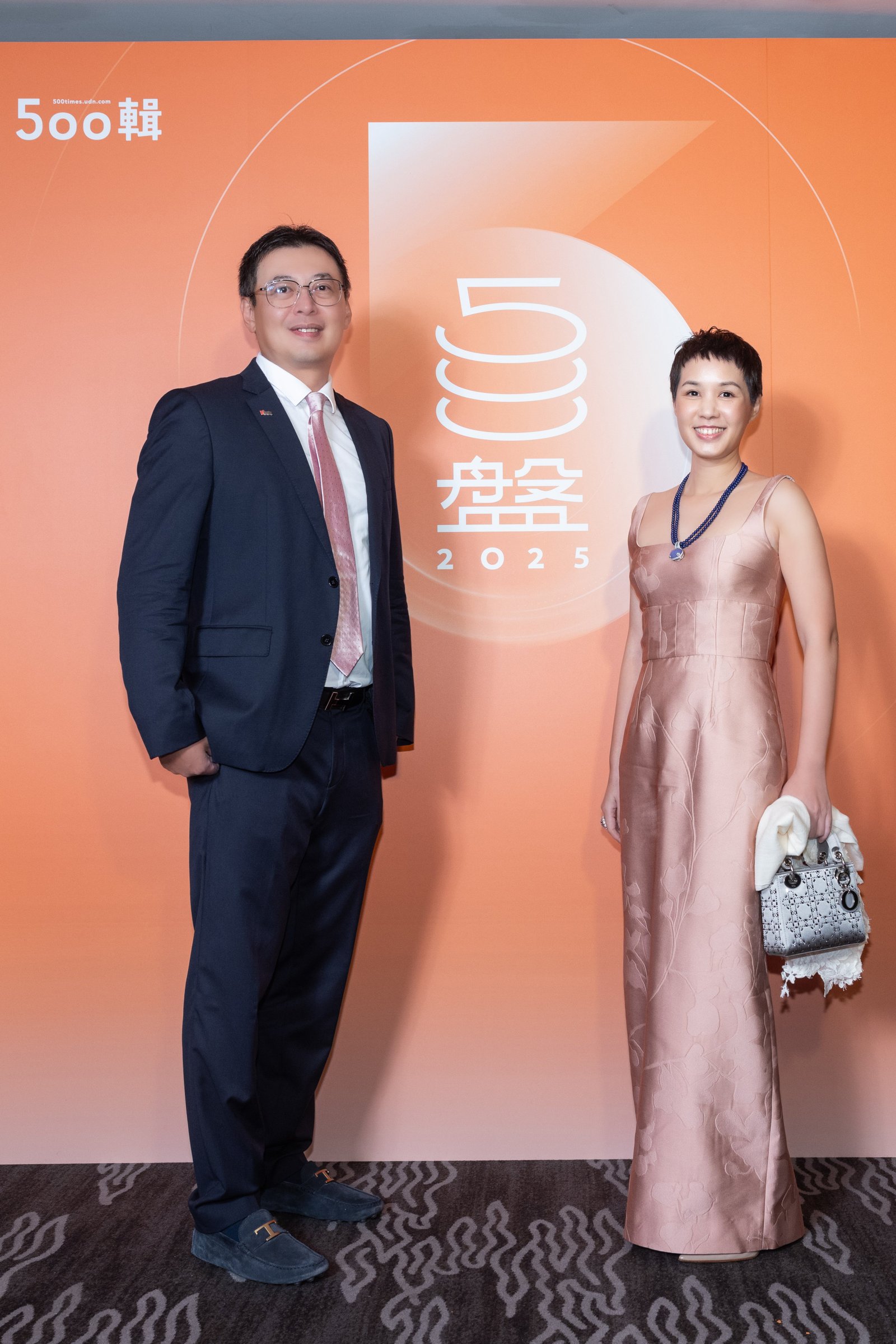 175873339789789_P33209685