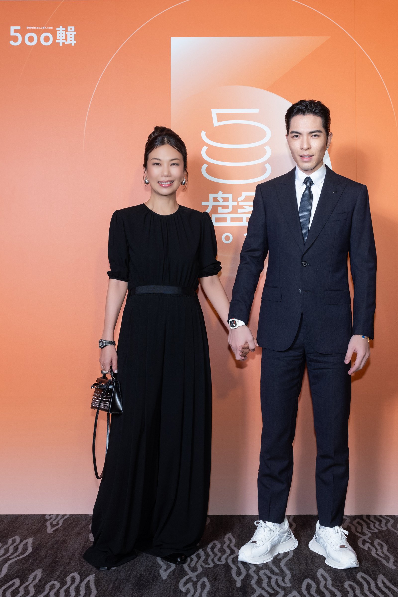 175873339790476_P33209668