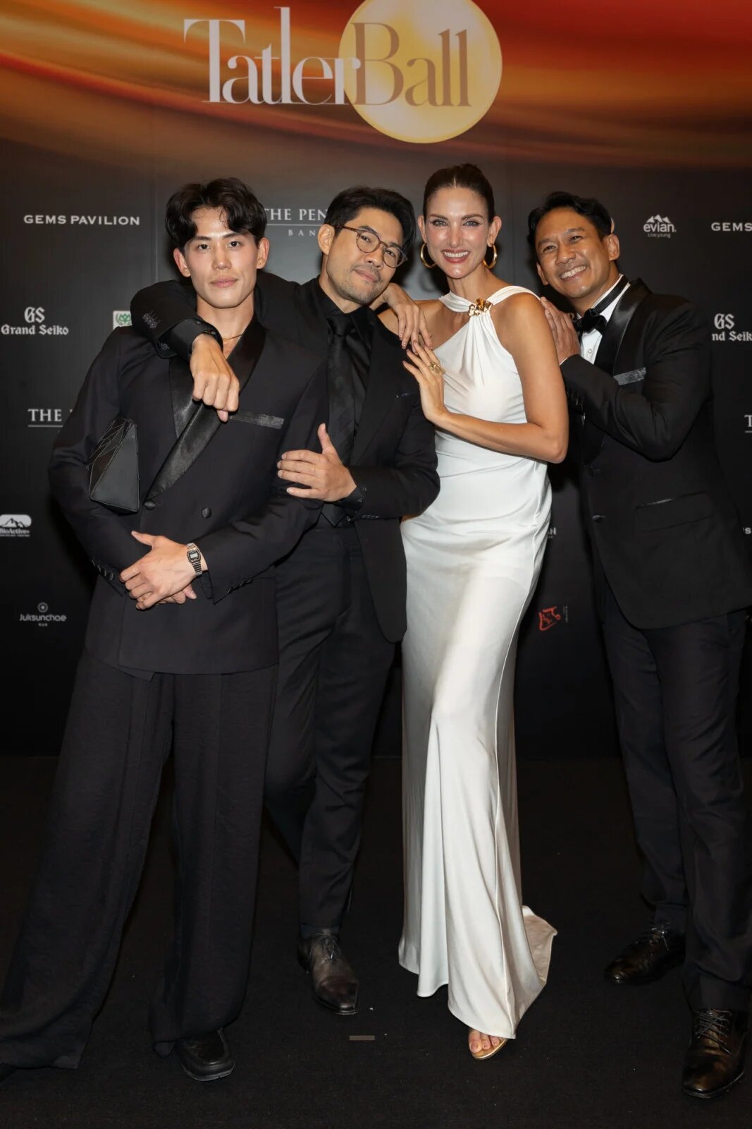 10172612-tatlerball221521_cover_1067x1600