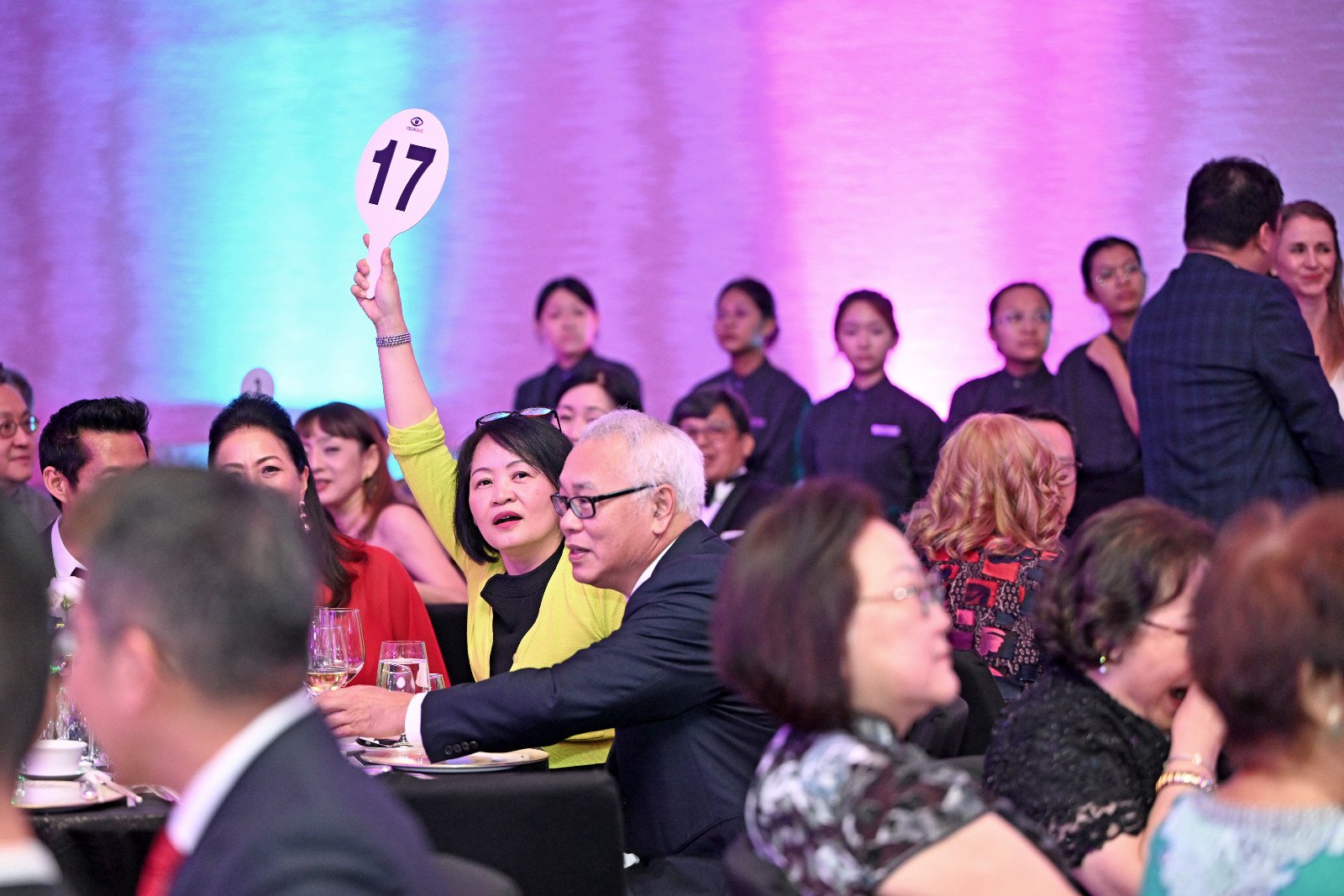 08141052-346_cover_1600x1067