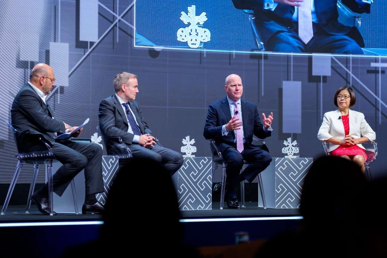 investment-conference-four