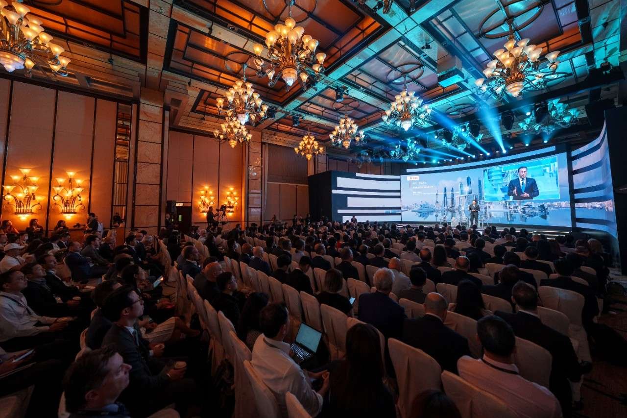 investment-conference-three